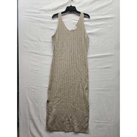 Universal Thread Dresses & Skirts - Universal Thread Womens Tan Ribbed V-Neck Maxi Sweater Dress Size M NEW